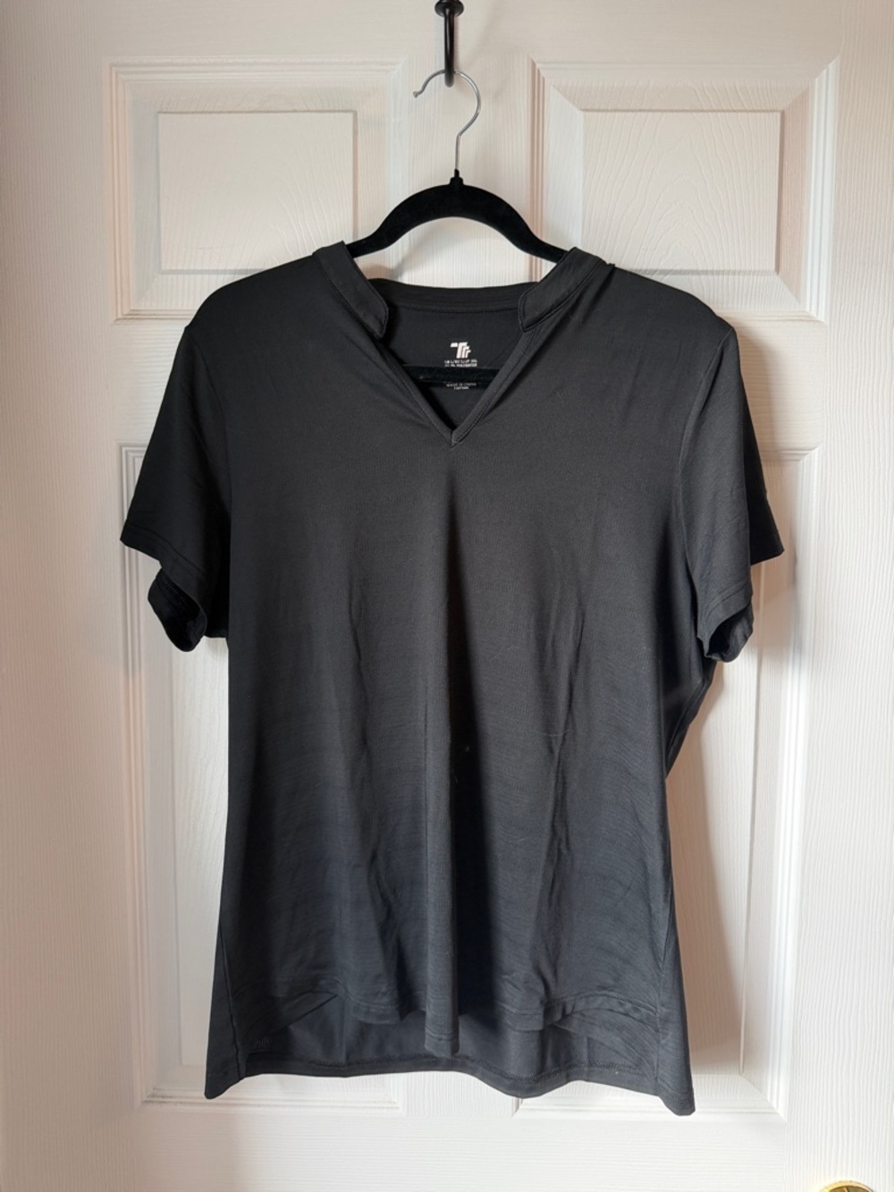 F&F Black Women's Short Sleeve V-Notch Top
